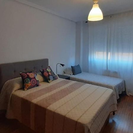 Habitacion, Muy Amplia Y Luminosa, Muy Cerca Del Centro A 15 Min En El Metro A Sol Y Gran Via Мадрид Екстериор снимка
